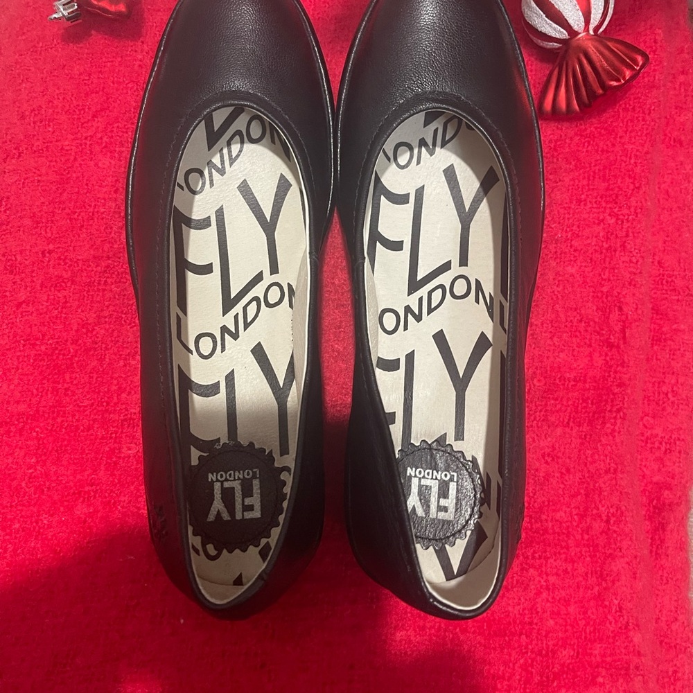 Fly London Women's Black Leather Wedge slip on new